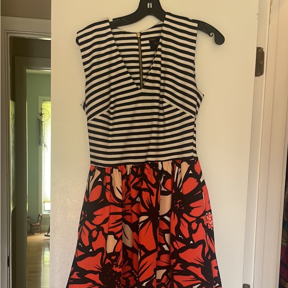 JUST TAYLOR DRESS! Like new condition! Worn once!